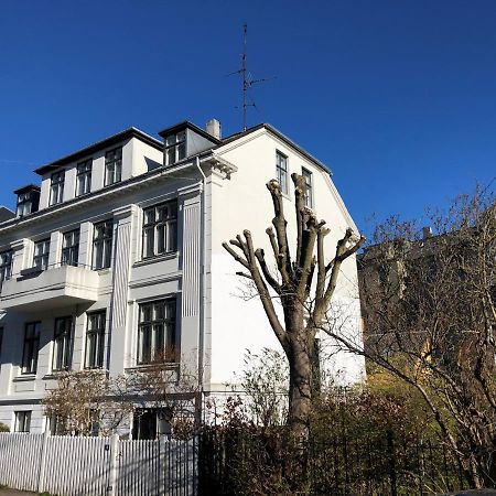 Rooms In Quiet White Villa Apartment Hortensiavej 8 On Frederiksberg C Копенгаген Екстер'єр фото