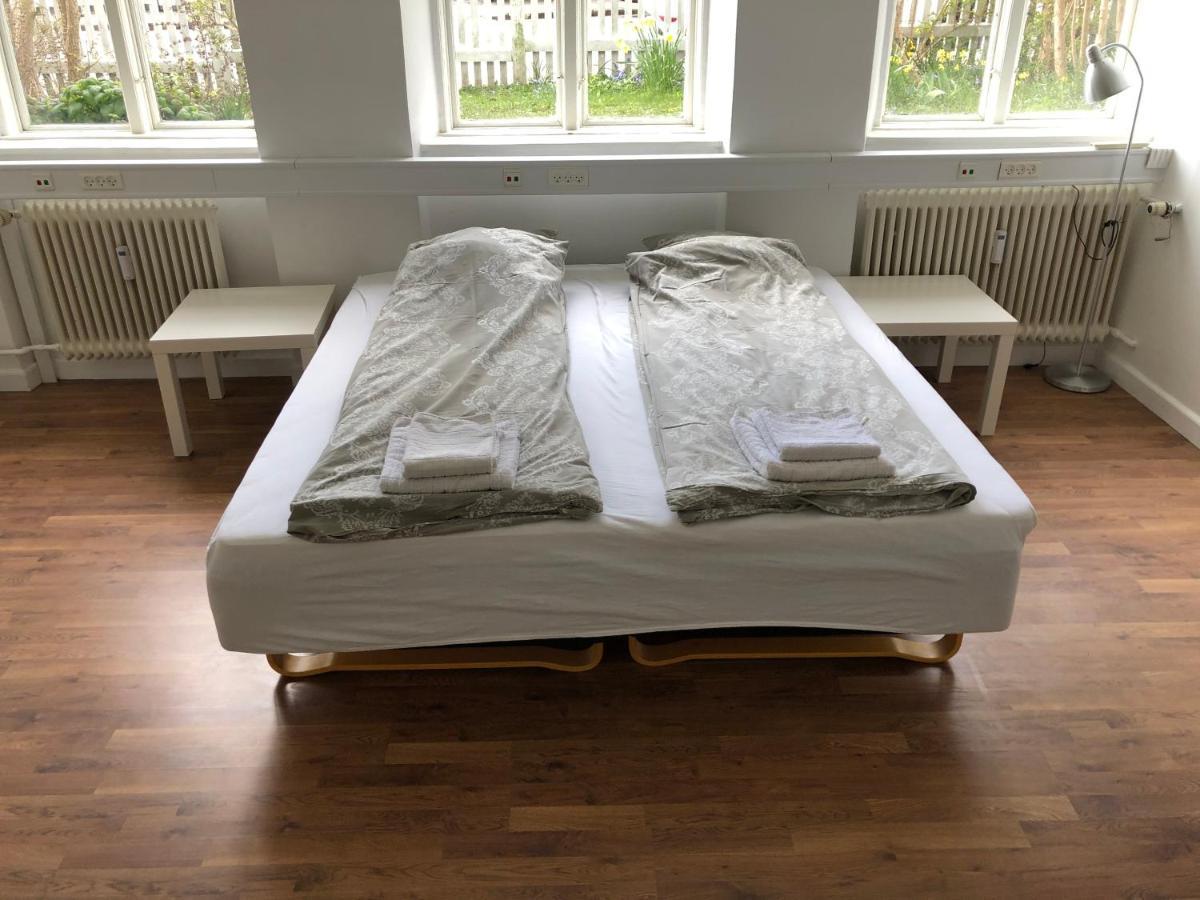 Rooms In Quiet White Villa Apartment Hortensiavej 8 On Frederiksberg C Копенгаген Екстер'єр фото