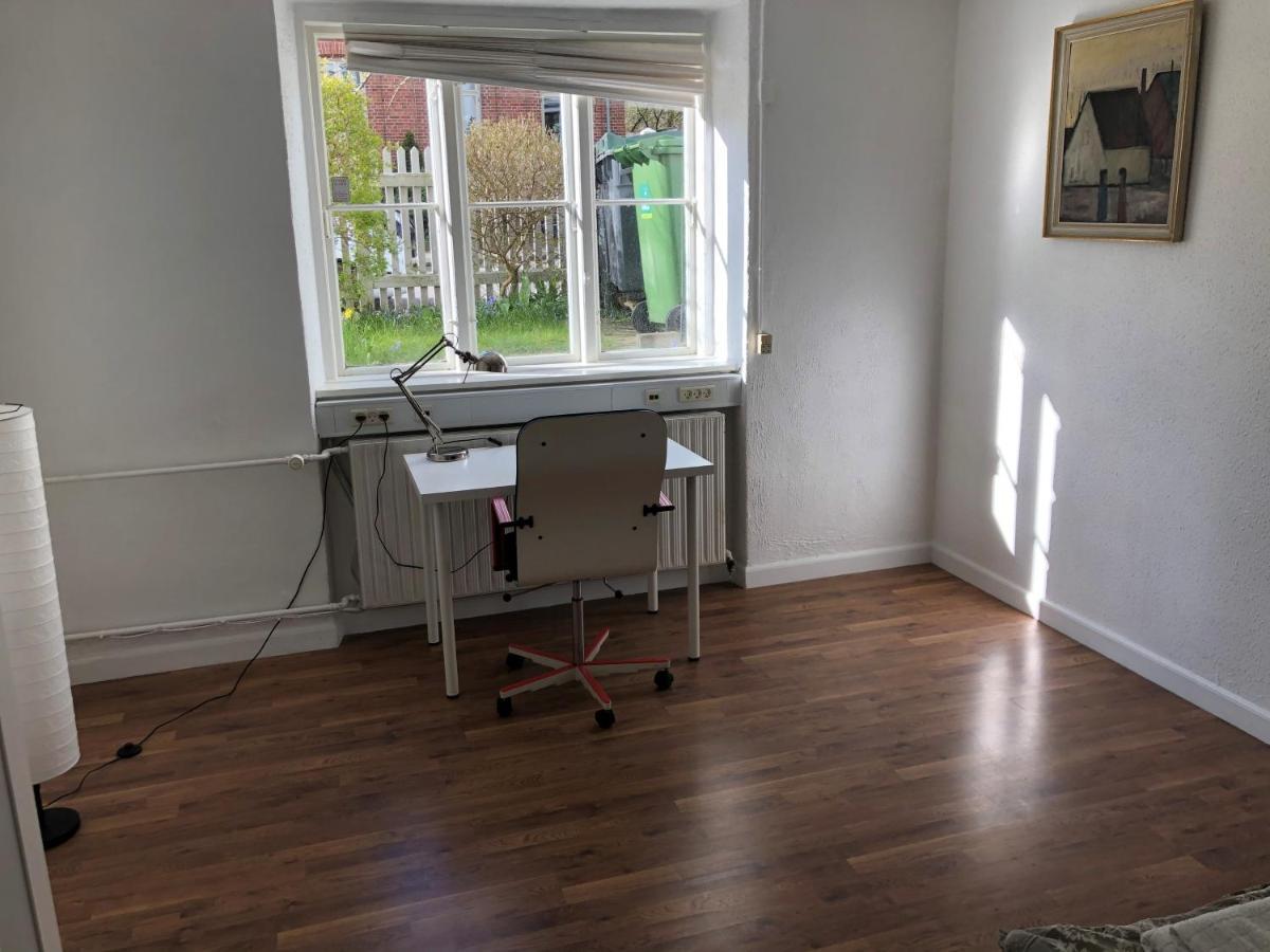 Rooms In Quiet White Villa Apartment Hortensiavej 8 On Frederiksberg C Копенгаген Екстер'єр фото